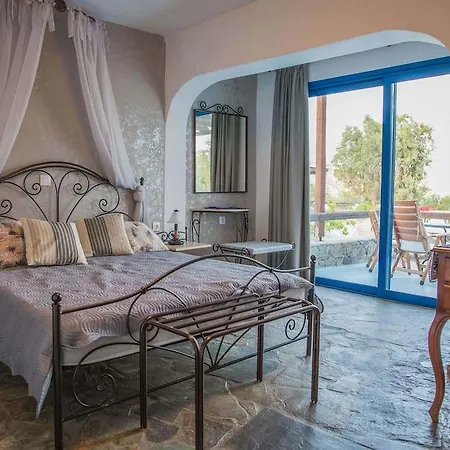 Vassilia On The Serifos Guest house Livadakia
