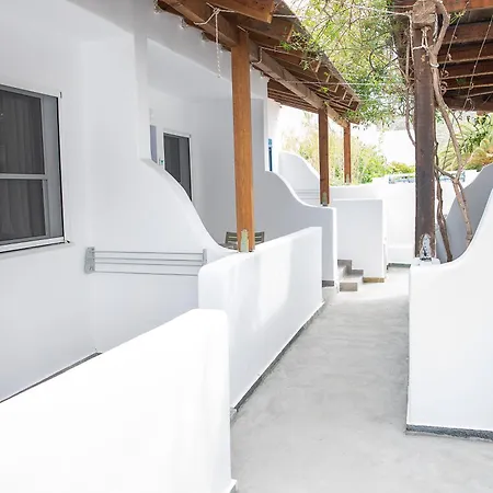 Vassilia On The Serifos Guest house 3*