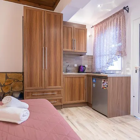 Vassilia On The Serifos Guest house 3*