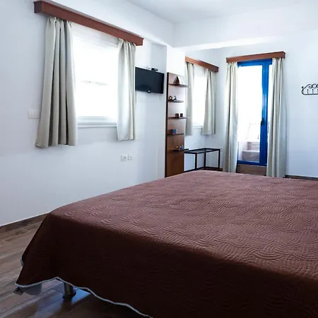 Guest house Vassilia On The Serifos Livadakia