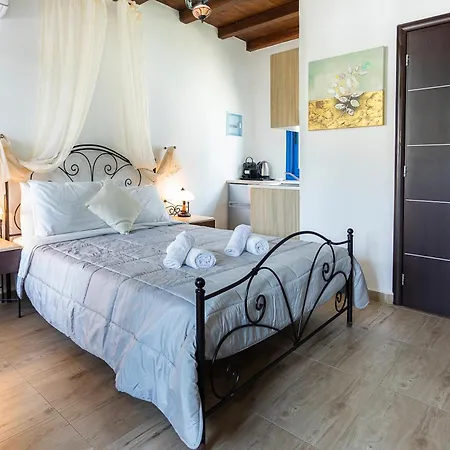 Vassilia On The Serifos 4* Livadakia