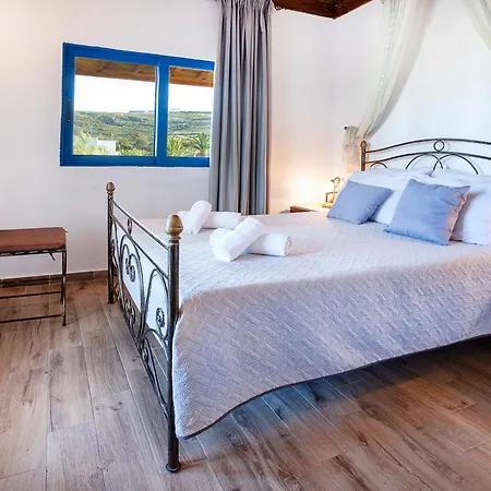 Vassilia On The Serifos Guest house