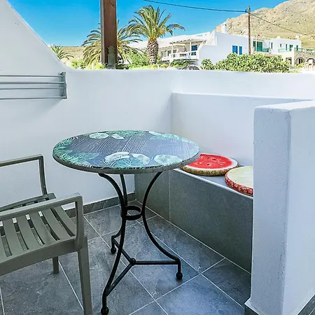 Guest house Vassilia On The Serifos Livadakia
