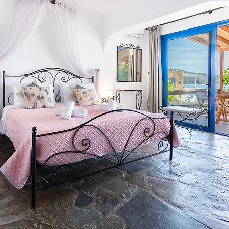 Vassilia On The Serifos 4* Livadakia