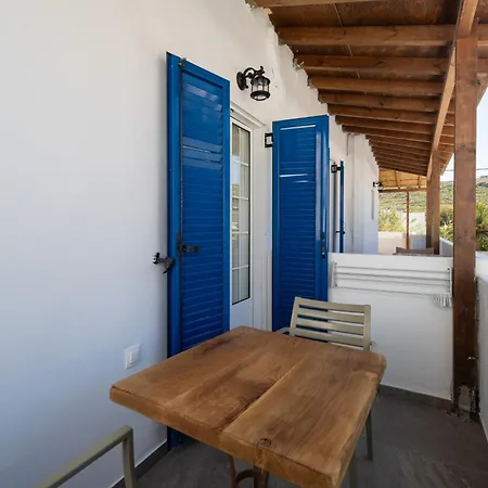 Vassilia On The Serifos Guest house