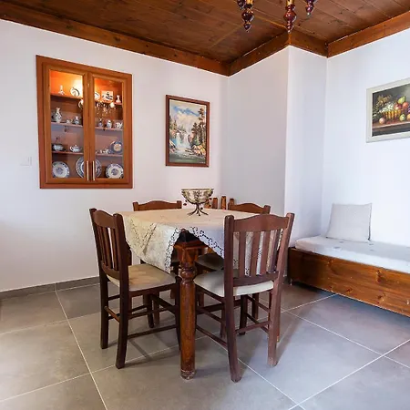 Guest house Vassilia On The Serifos Livadakia