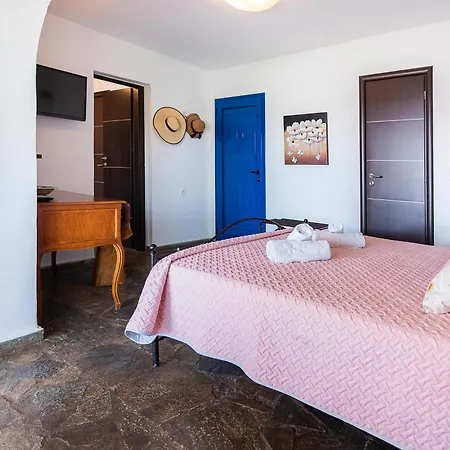 Guest house Vassilia On The Serifos 4*