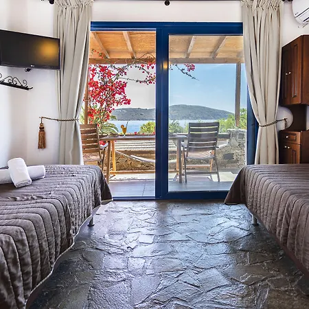 Vassilia On The Serifos