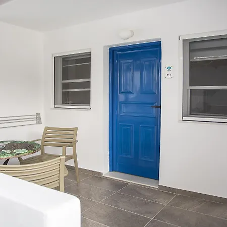 Vassilia On The Serifos Livadákia