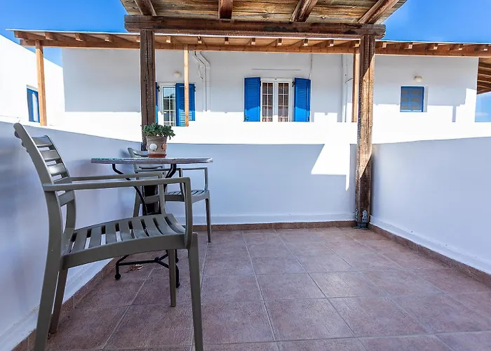 Vassilia On The Serifos 4* Livadakia